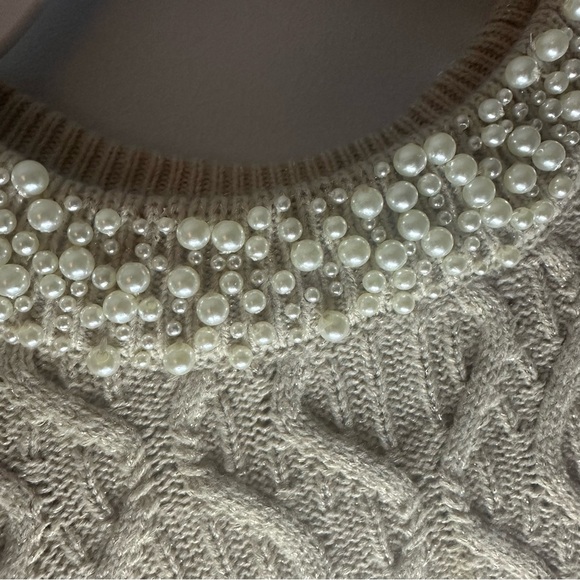Karl Lagerfeld Paris Beige Shimmer Cable Knit Sweater with Faux Pearls Size M - Picture 4 of 12